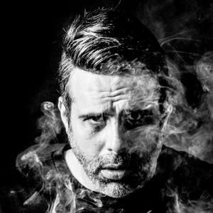 Meet your Posher, Simon-pierre